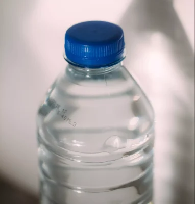 ขวดพลาสติกทํามาจากอะไร